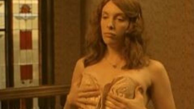 Тони Коллетт (Toni Collette) полностью голая в фильме "История Лилиан" (Lilian's Story, 1996, Ежи Домарадский)