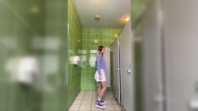 Студентки