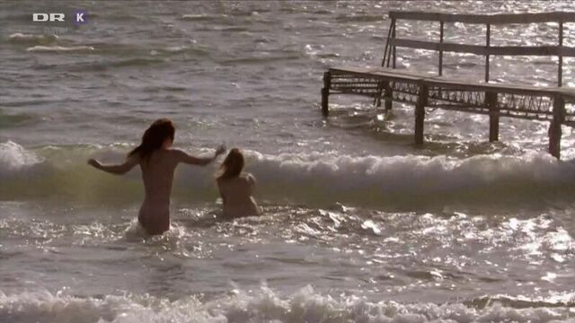 Lærke Winther Andersen, Signe Skov Nude - En Enkelt Til Korsør (DK 2008) 1080p - HDTV