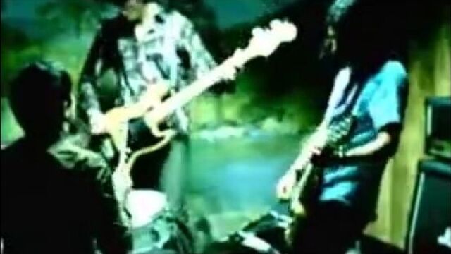 Mor ve Otesi - Bir Derdim Var