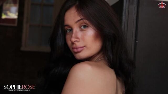 Sophie Rose - Naked In The Pub