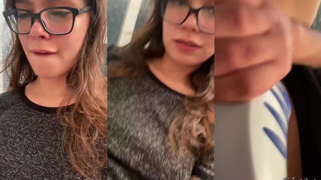 The hot Mexican girl masturbates her sweet pussy