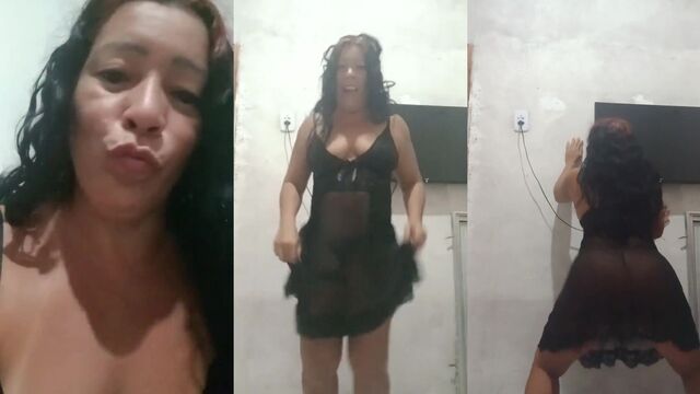 Hot MILF Maluquinha Dinha trying on sexy lingerie on YouTube