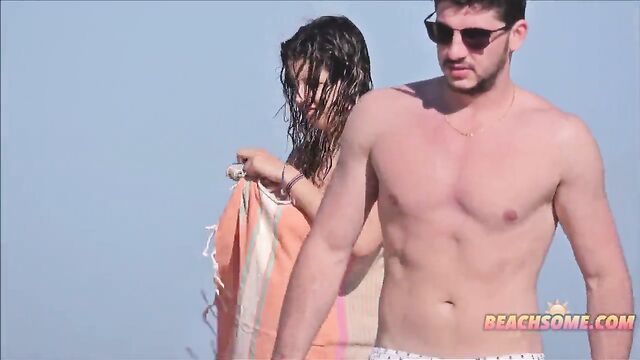 Topless beauty with huge boobs enjoys outdoor sex