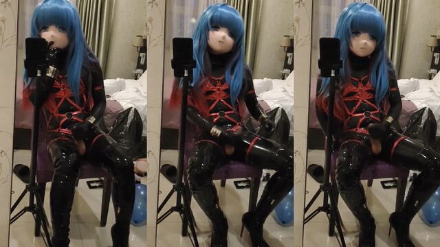 Japanese Crossdresser in the Fetish Leopard Zentai