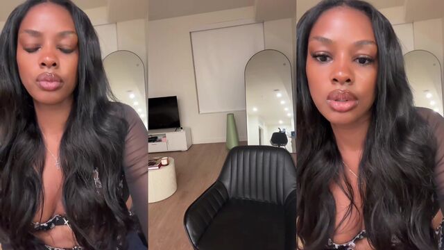 Braless ebony babe flashes her big nipple on TikTok live stream