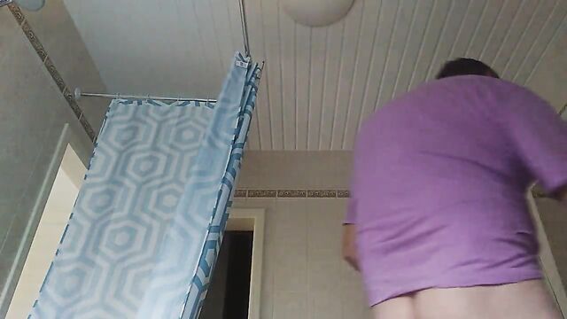 I jerked my cock and came, capturing it all in this homemade video