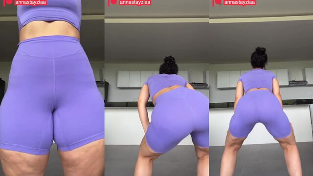 Juicy thicc thighs and ass worship with Anastayziaa in a steamy scene