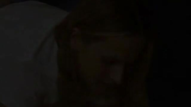 Two lesbians have a hot kissing session