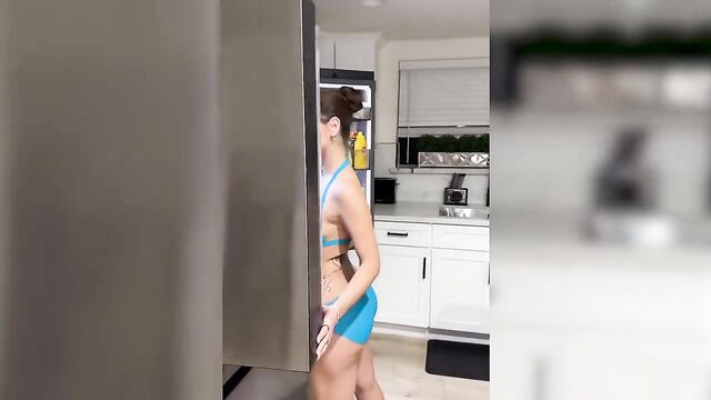 Hot paint on body of cute gostosas girl