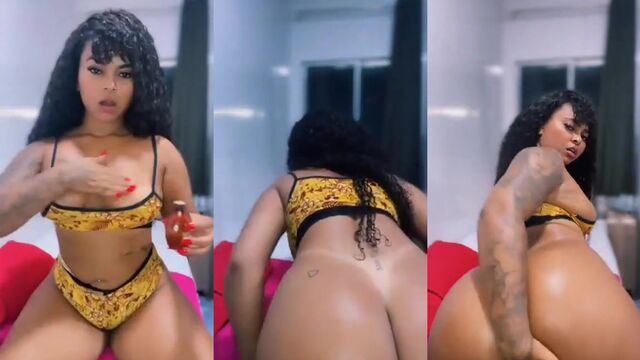 Negressa Marla Barbosa goza em bunda brasileira para receber punheta