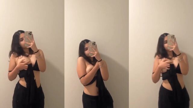 Hot Indian boobs and nipples sucking with tongue in dirty Hindi audio