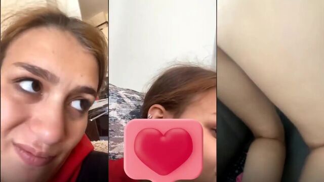 Hot mature Turkish woman gets her pussy eaten by her hijab-wearing cousin