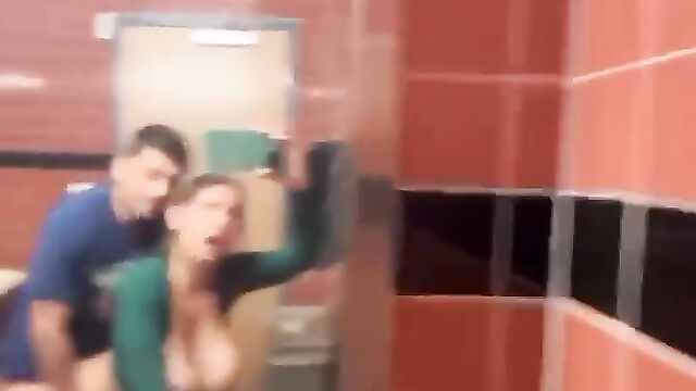 The public tetona puppy is filled with semen after being fucked