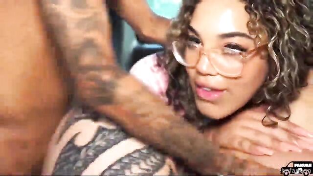 Juicy ebony gets her pussy pounded by a big dick in an intense session