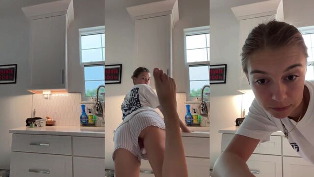 Accidental nip slip during a live stream on Instagram, oh the shame!