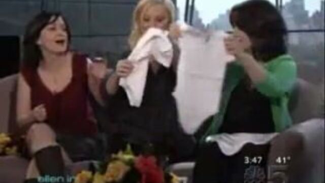 Tina Fey, Amy Poehler and Rachel Dratch on Ellen 2005